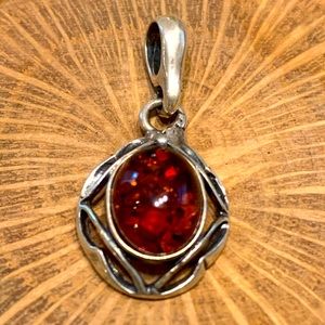 Silver/Amber pendant